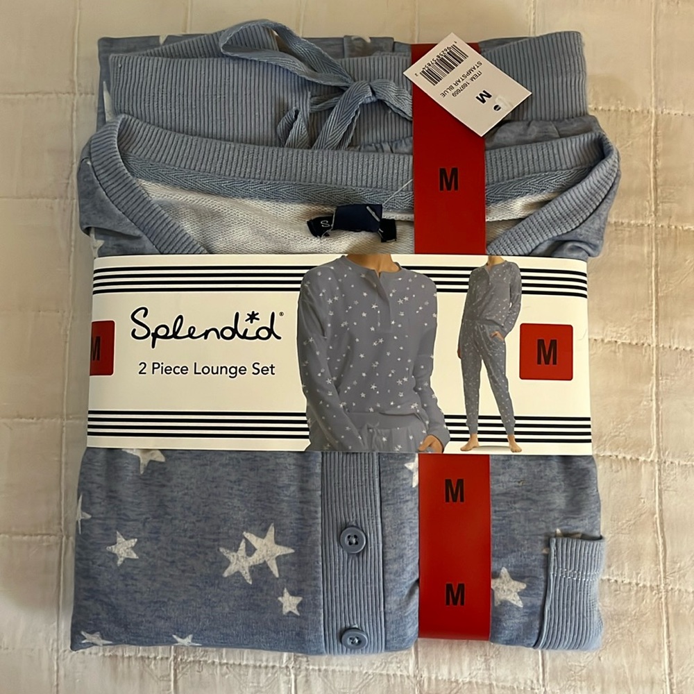 Splendid 2pc Lounge Set. BNWT.